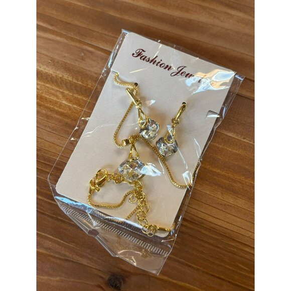 Gold-Tone Chain Necklace & Earrings Set With Clear Round Crystal Pendants - Picture 4 of 4